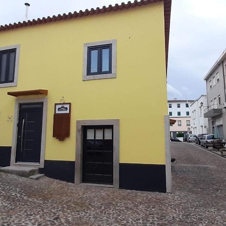 Taska Vila Velha Hostel Mirandela Exterior photo